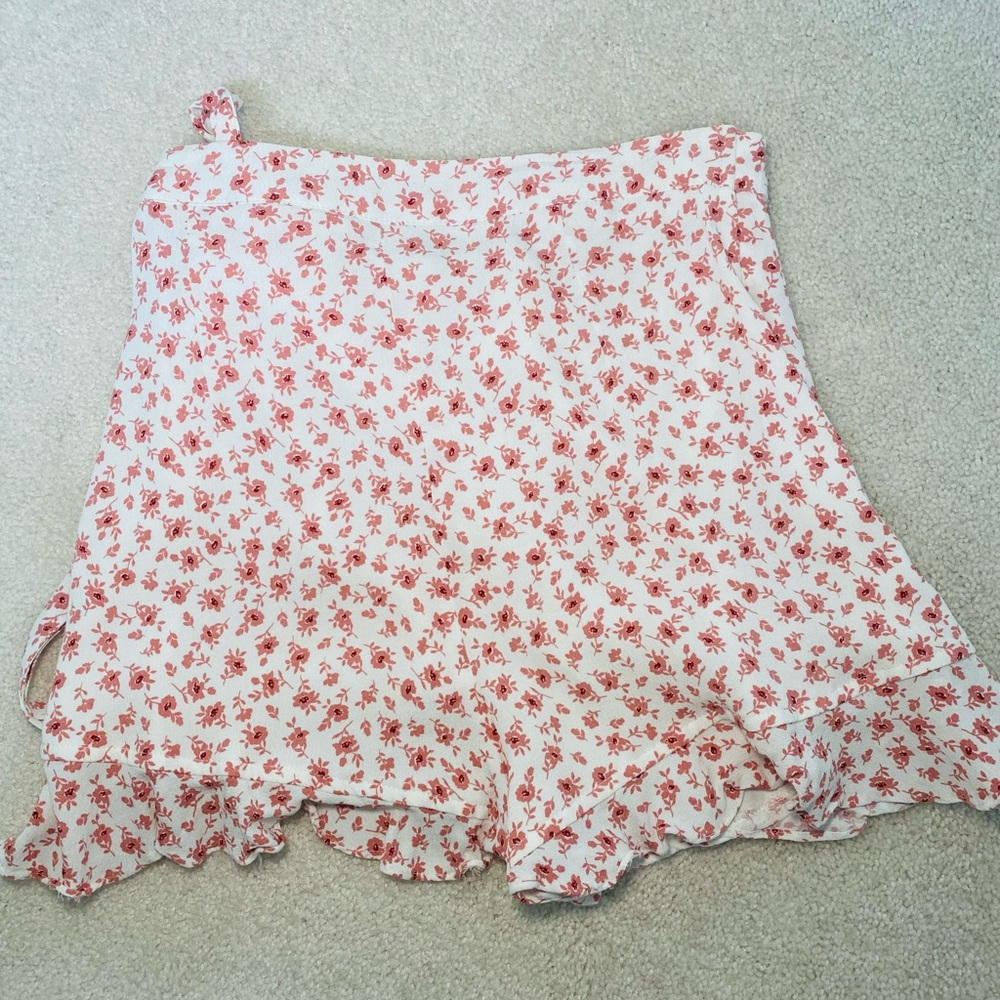 White and pink floral skort from Cotton candy LA